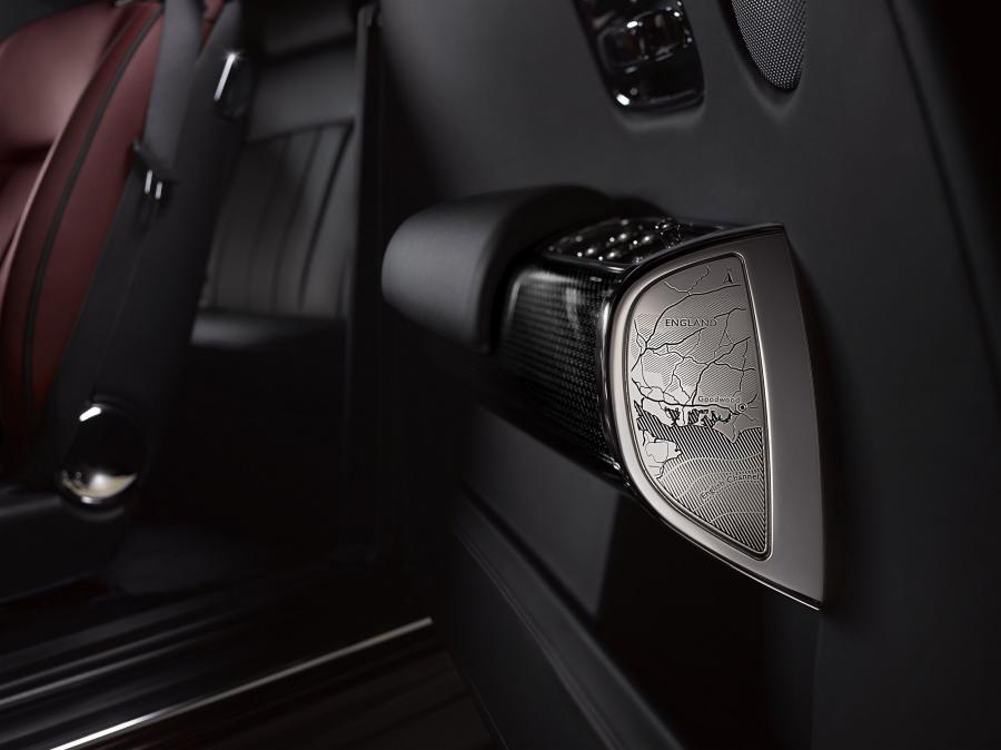  Rolls-Royce Phantom Zenith Collection 2016 года  (фото 6 из 11)